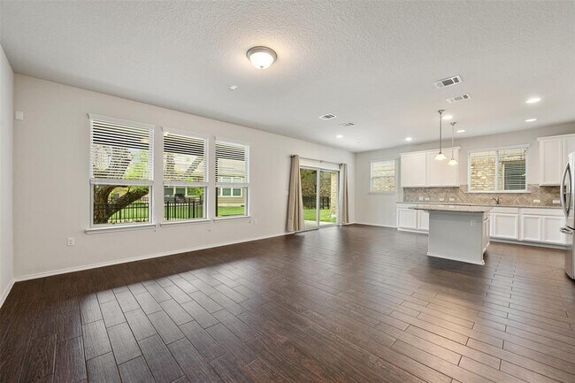 Building Photo - 10612 Turnbull Loop