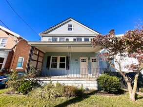 Building Photo - 1320 Irwin St