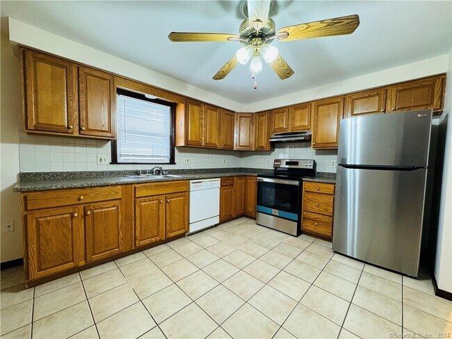 Building Photo - 3 Hanson Ave