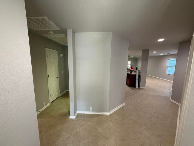 Foto del edificio - 5518 Timber Haven