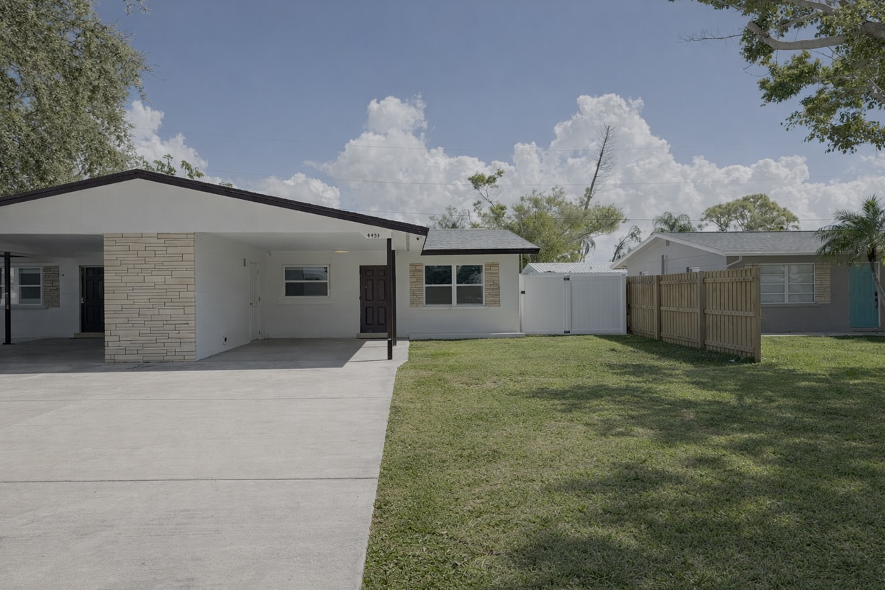 Photo - 4453 87th St Ct W (Bradenton, FL)