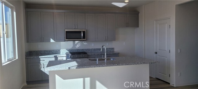 Building Photo - 36411 Ambleside Ave