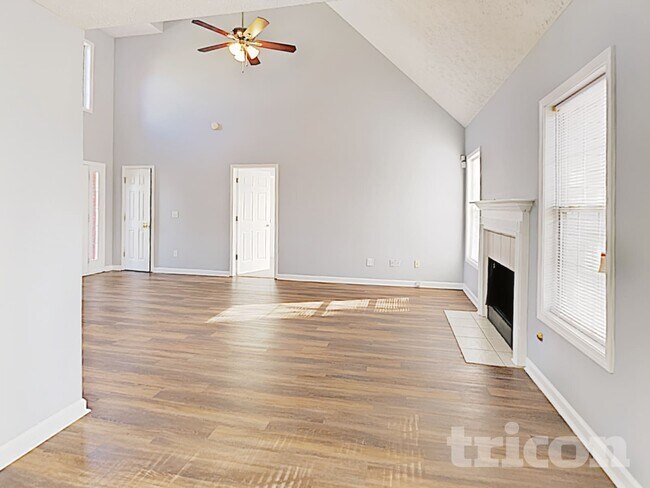 Foto del edificio - 1195 Misty Meadows Way