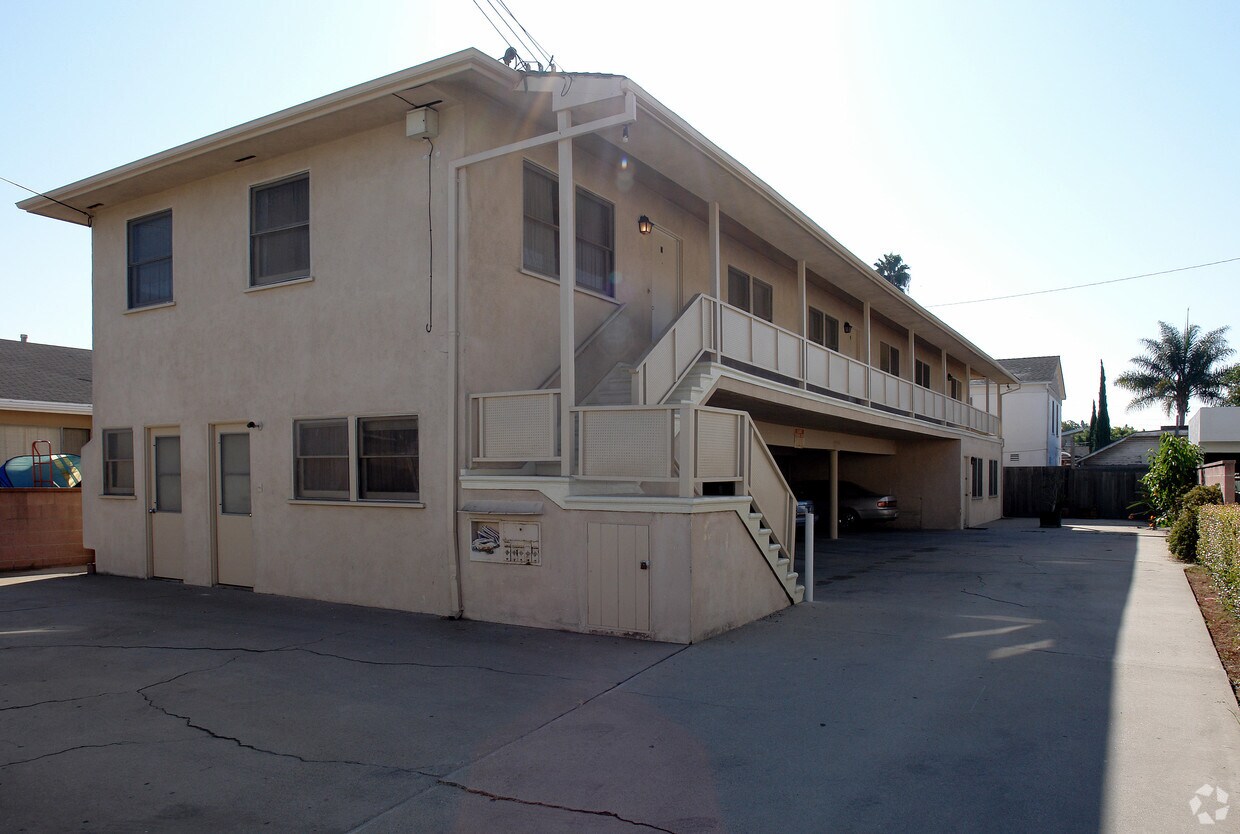 Foto del edificio - 218 W Olive St