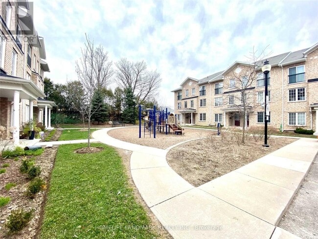 Building Photo - 35-335 Strangford Lane