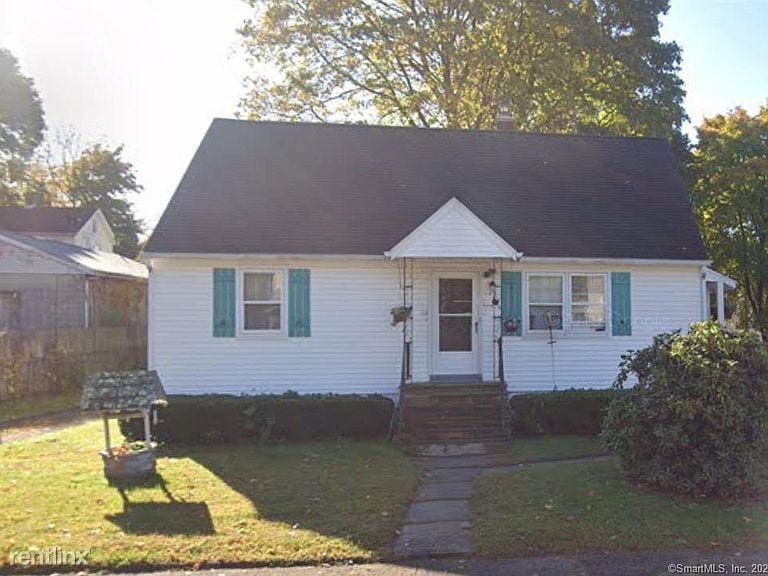 Primary Photo - 2 br, 1 bath House - 24 Cleveland St