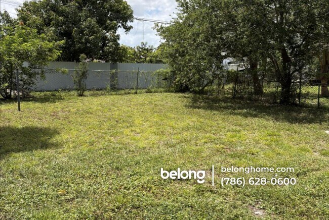 Foto del edificio - 12520 NW 22nd Ct