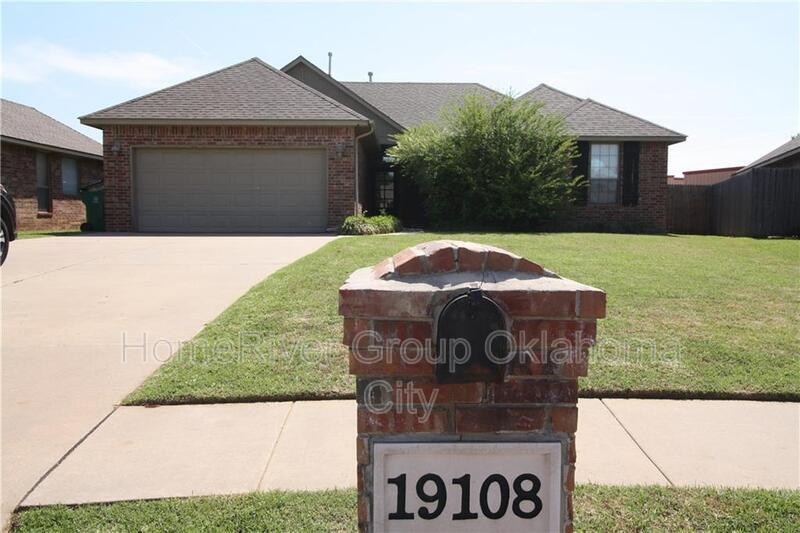 Primary Photo - 19108 Canyon Creek Pl