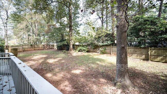 Building Photo - 2820 Meadowlark Trail NW