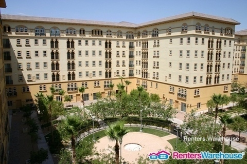 Foto del edificio - 2405 W Serene Ave