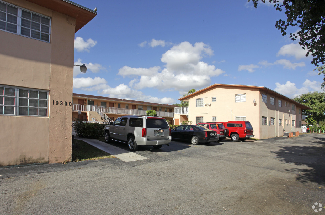 Foto del edificio - Casa Luna Apartments