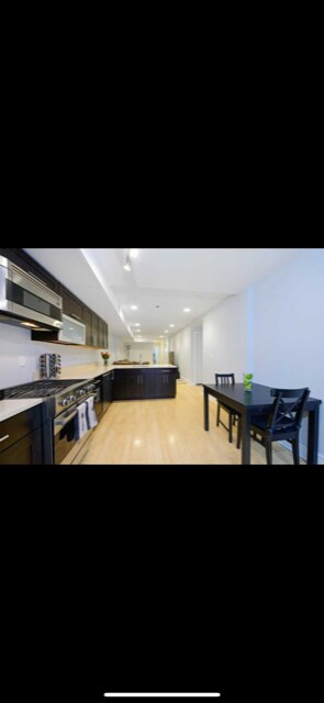 Foto del edificio - 833 Willow Ave