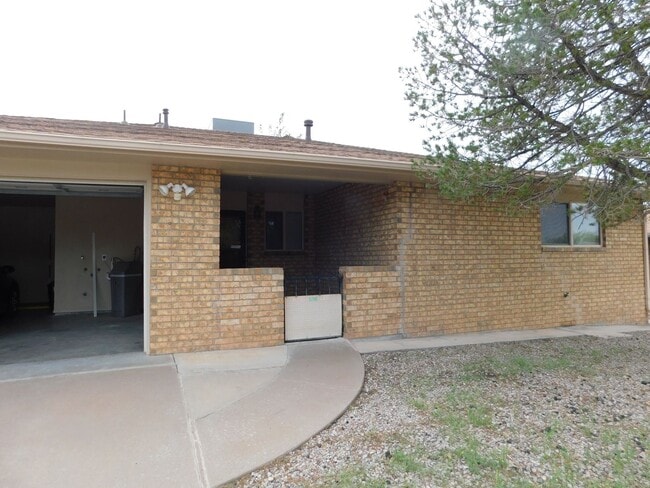 Foto del edificio - Nestled close to the Sacramento Mountains