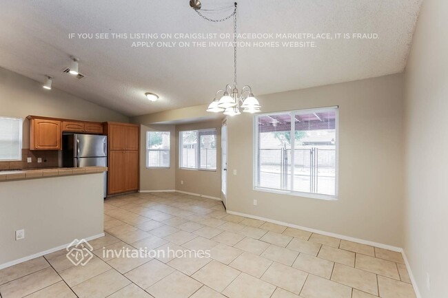 Foto del edificio - 8126 W Sweetwater Ave