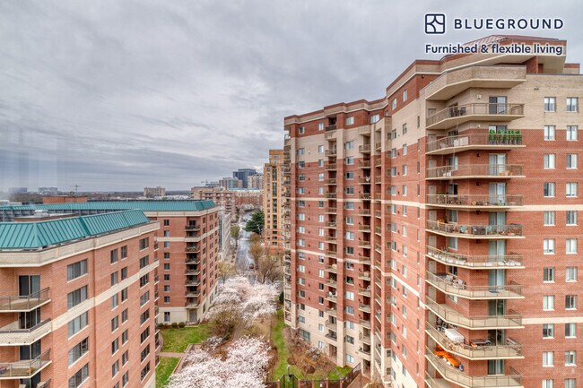 Foto del edificio - 3444 Fairfax Dr