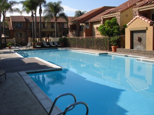 Building Photo - 15353 Maturin Dr