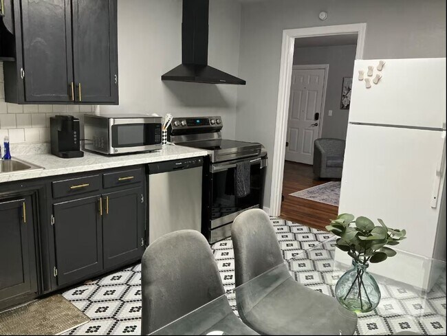 Building Photo - Rental in Midwest City