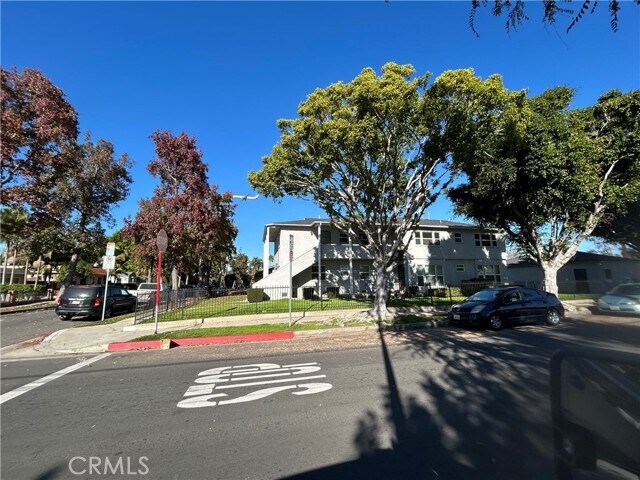 Foto del edificio - 966 Holly St