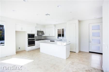 Building Photo - 3 br, 2 bath House - 176 Stage
