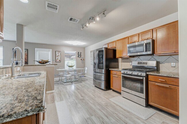 Building Photo - 19110 Canaras Ct