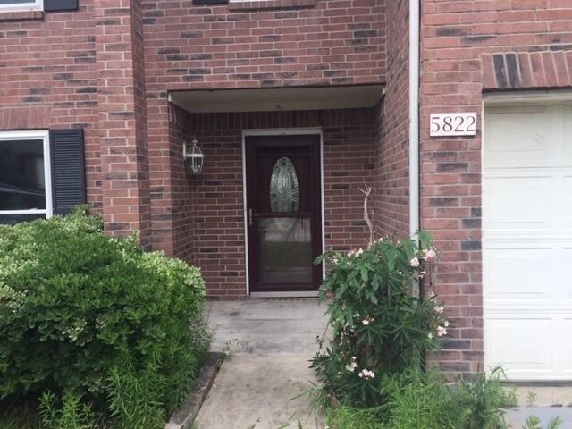 Foto del edificio - 5822 Wickover Ln