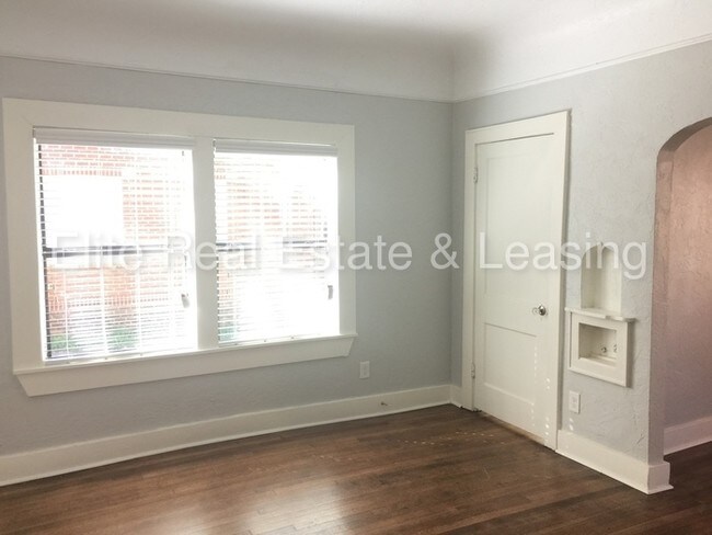 Foto del edificio - 1712 N Blackwelder Ave
