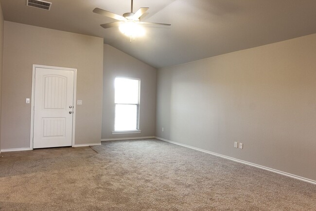 Building Photo - 3 bed 2 bath Cooper ISD