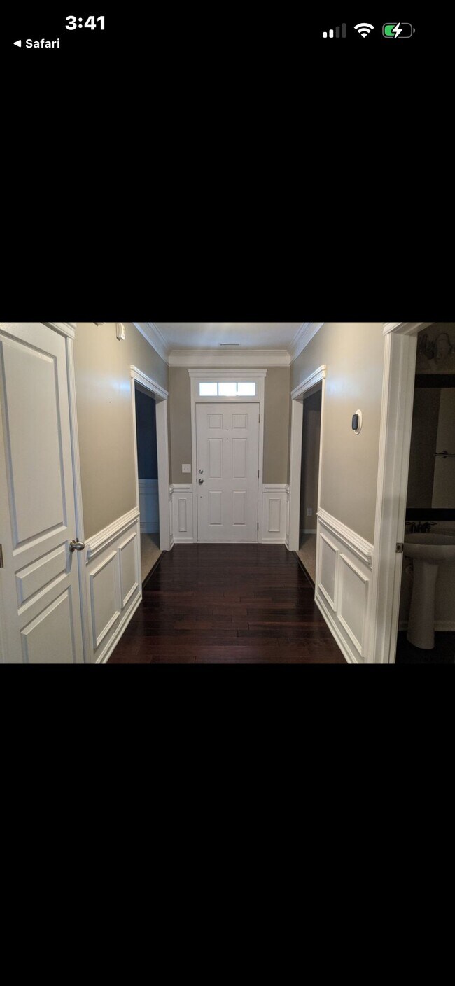Building Photo - 14613 Colonial Park Dr