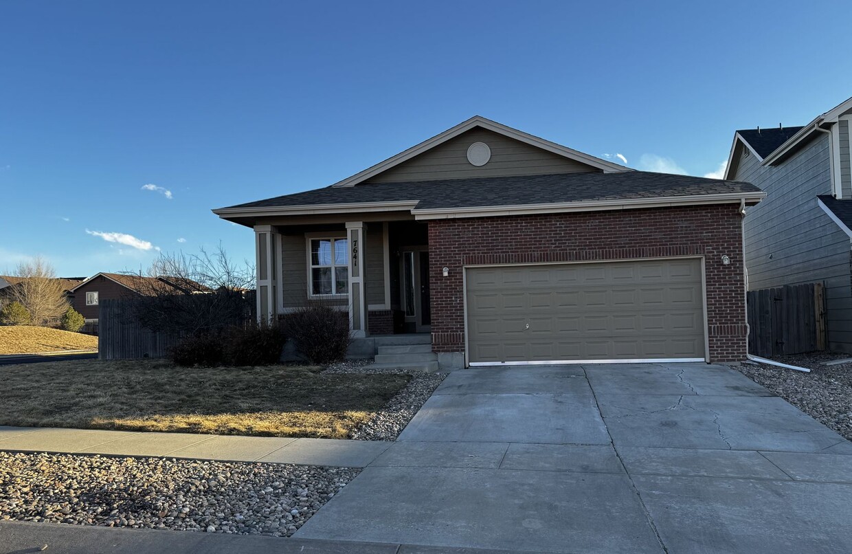 Primary Photo - Cozy 3 Bedroom House in Stetson Hills