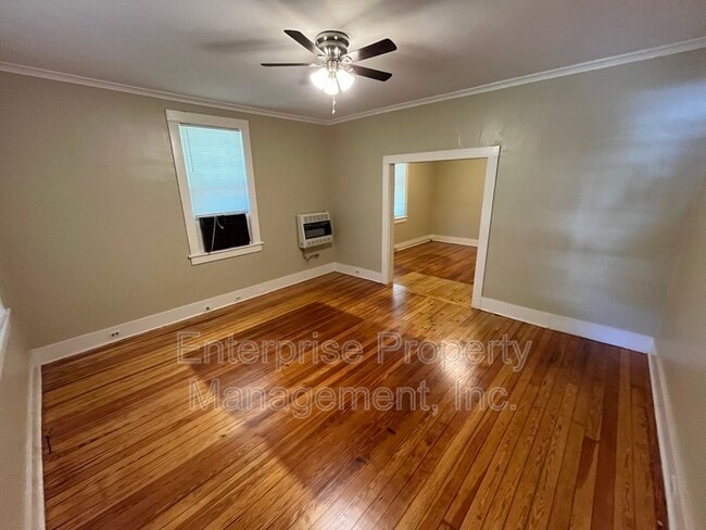 Photo - 2187 Court Ave Apartment