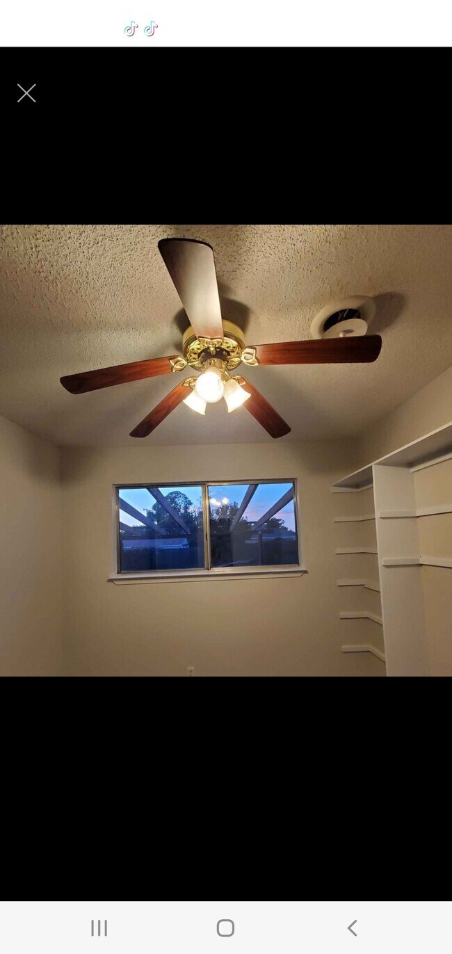 Foto del edificio - 1237 Joseph St