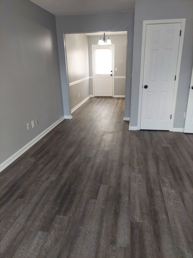 View of living room - 108 Bell St