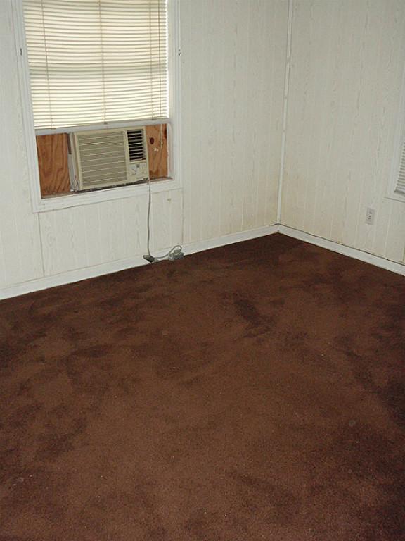 Dormitorio con aire acondicionado y calefacción combinados. - 4824 Carmen St