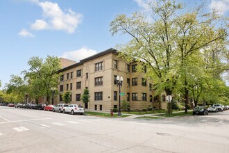 Building Photo - 1243 W Morse Ave