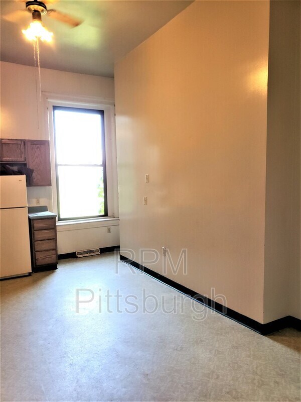 Building Photo - 1533 Brighton Pl