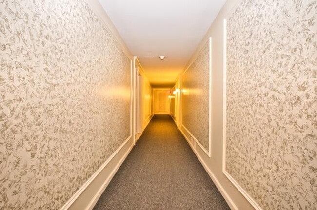 Building Photo - 5200 Carriageway Dr