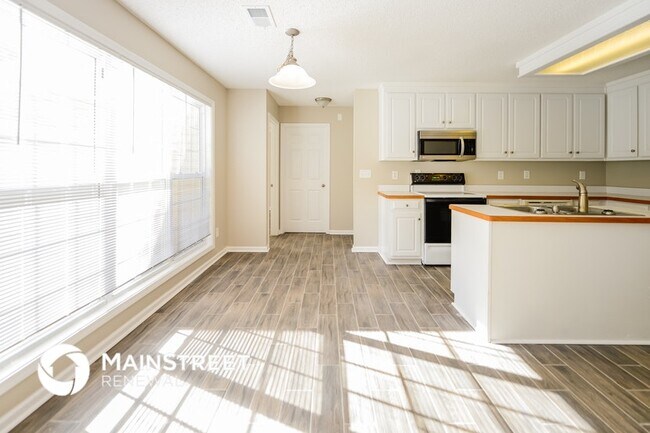 Foto del edificio - 1604 Madison Dr