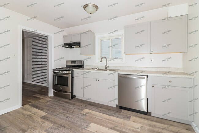 Foto del edificio - 4511 Ashby Rd