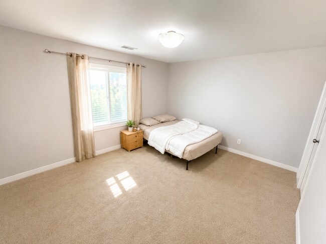 Foto del edificio - 47 Lake Shore Ct