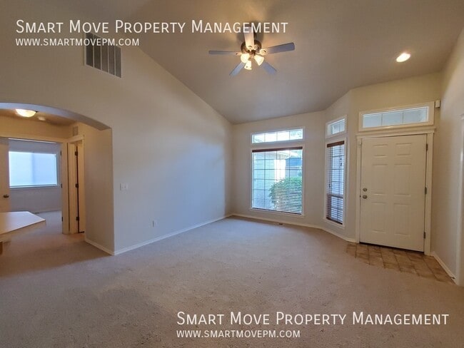 Foto del edificio - 1427 W Great Basin Dr