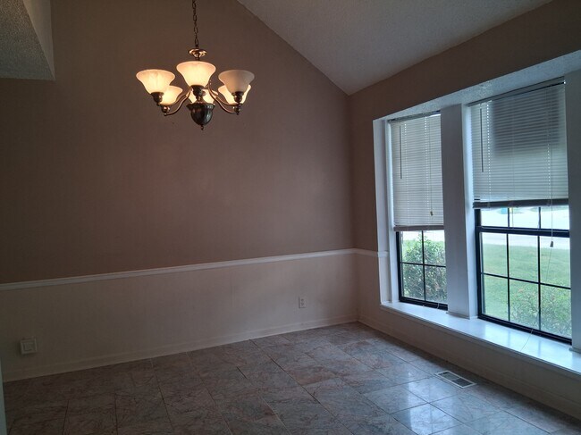 Foto del edificio - 11434 Reeder St