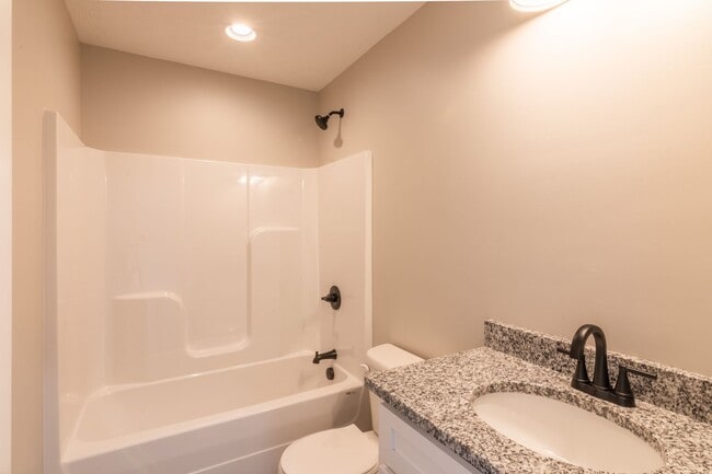 Foto del edificio - 725 Oak St