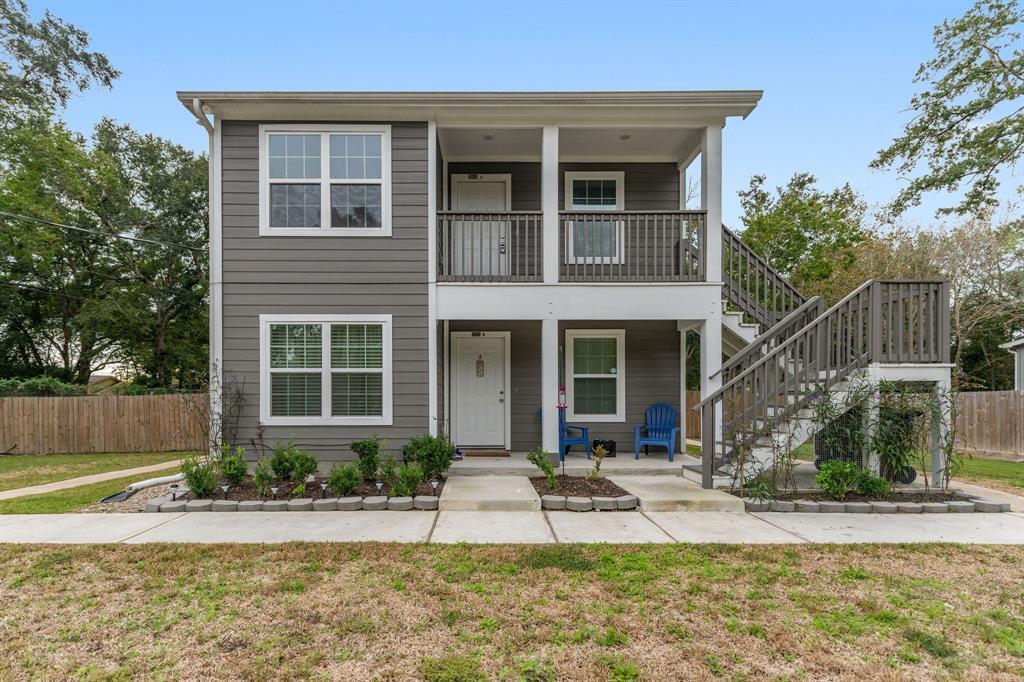 Primary Photo - 2045 W Blum St