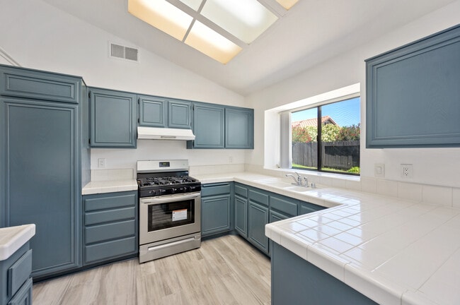 Building Photo - 511 Big Sky Ter