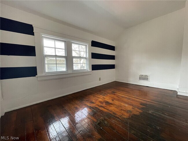 Foto del edificio - 386.5 Silver St