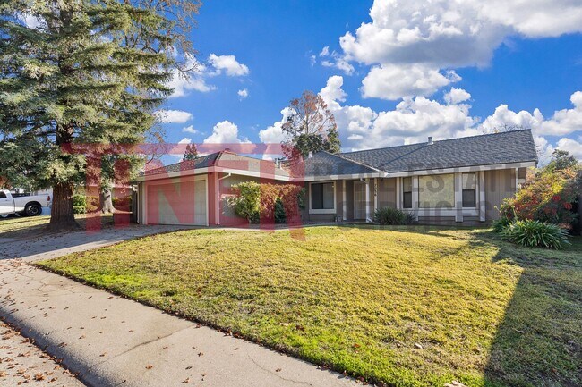 Foto del edificio - Beautiful and spacious 3 bedroom home in S...