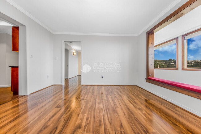 Foto del edificio - 311 Christopher Dr