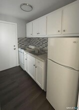 Building Photo - 165 McKinley Ave