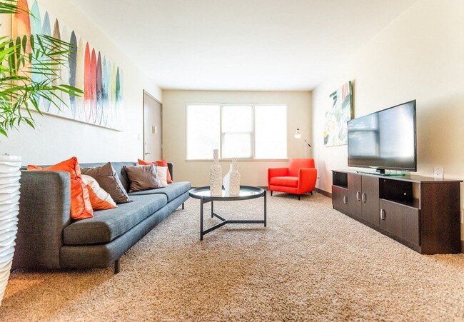 Seattle Apartments - Cadence Apartments - Living Room - Cadence