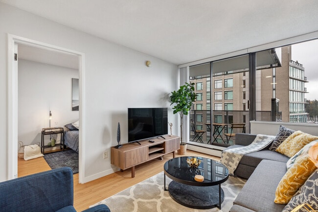 Building Photo - Harbourview